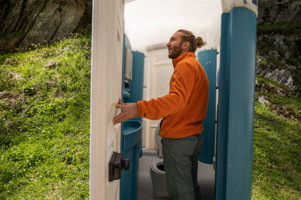 Best Luxury portable toilet rental  in Harrington, DE