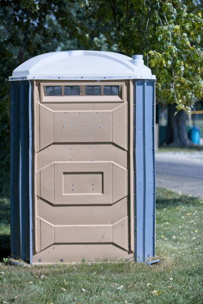 Best Porta potty rental near me  in Harrington, DE